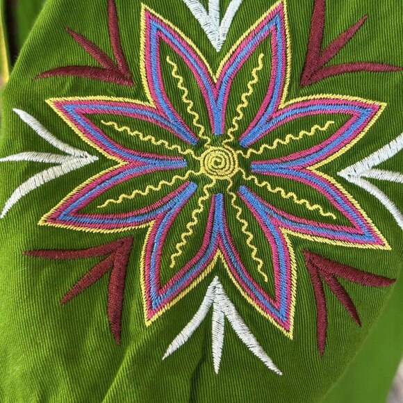 Johnny Was Green Embroidered Fitted Coat Mandala on the Back Size Medium - Picture 8 of 13